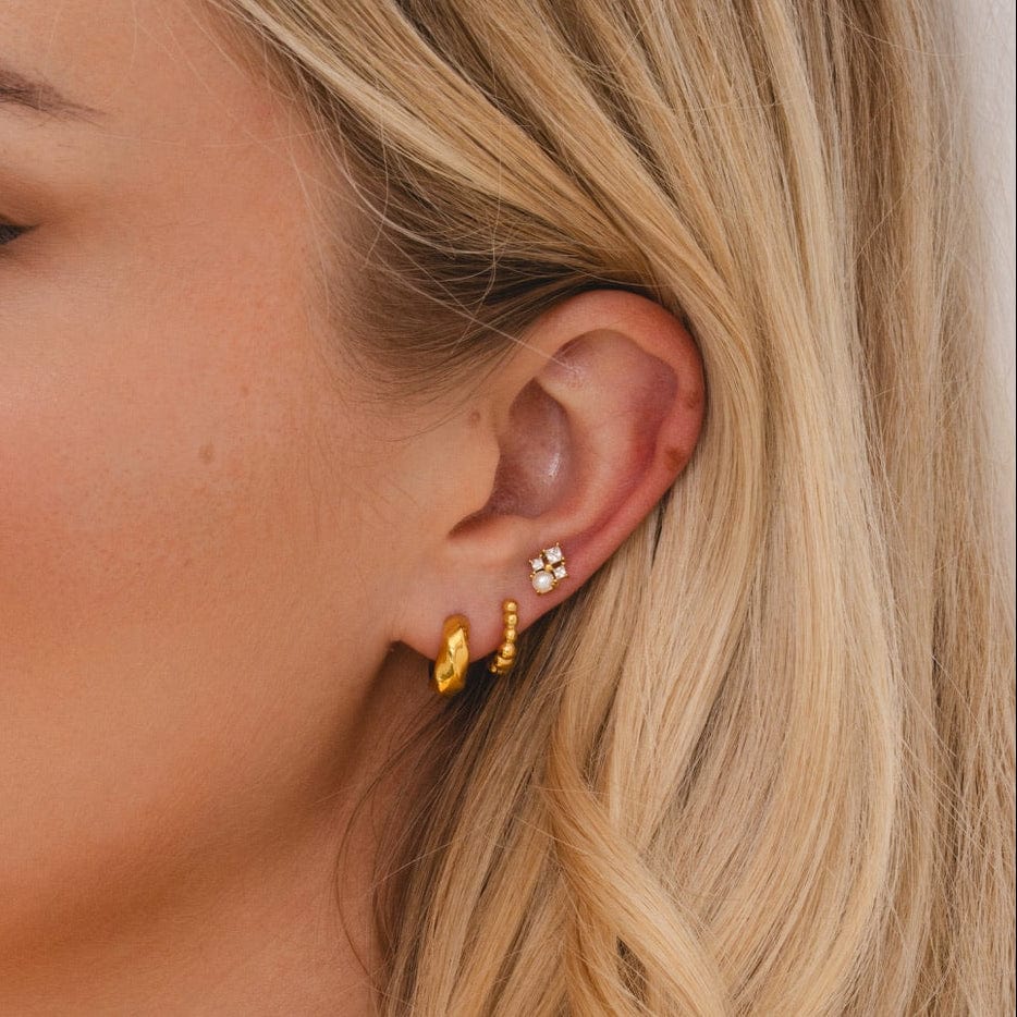 Daisy Hoop Earrings